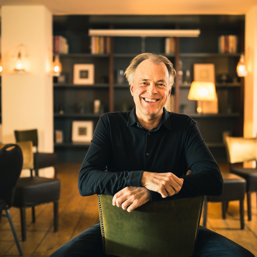 Thomas Hengelbrock dirigiert Mendelssohn Bartholdy und Schumann