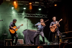 Cobario - Strings on Fire!