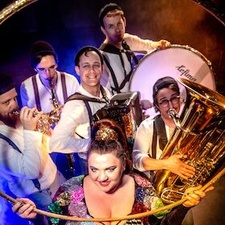 Das Lÿz wird 30: Hamburger Hafenvarieté