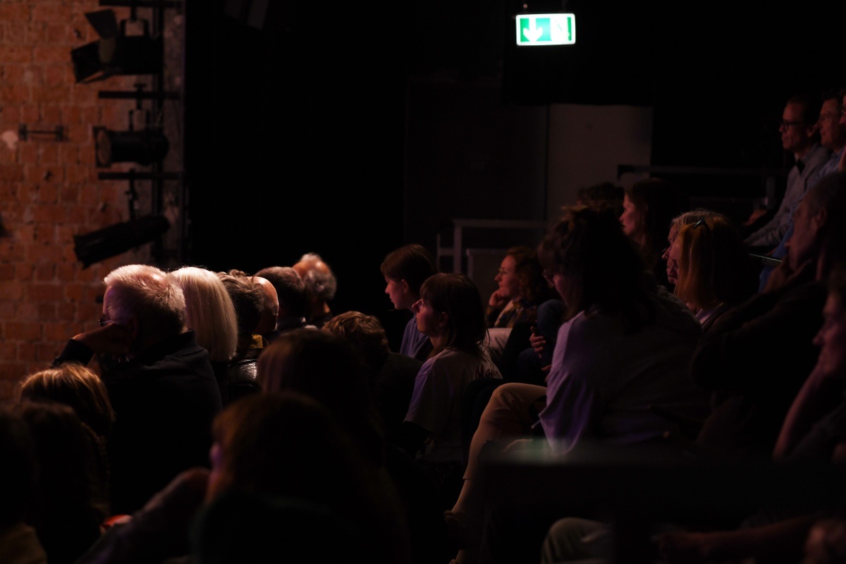 Titelbild der Veranstaltung Die Lüge in der Wahrheit suchen