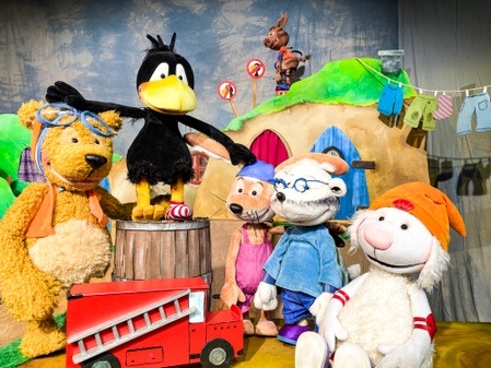 Der kleine Rabe Socke wird 30 und flattert nach Berlin! Kammerpuppenspiele Bielefeld