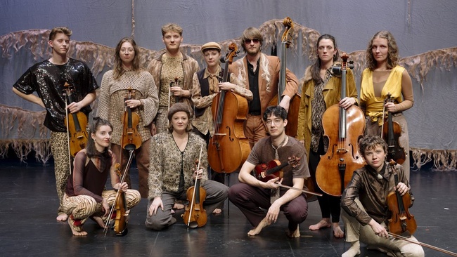 Funkelkonzert L / What on Earth!