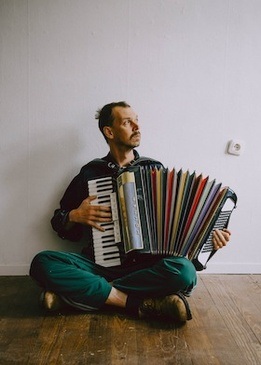 Maxi Pongratz mit "rum&num"