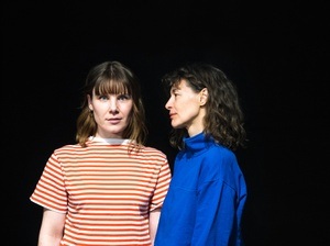 Besuch bei Katt und Fredda von Ingeborg Zadow:  momentum.kollektiv