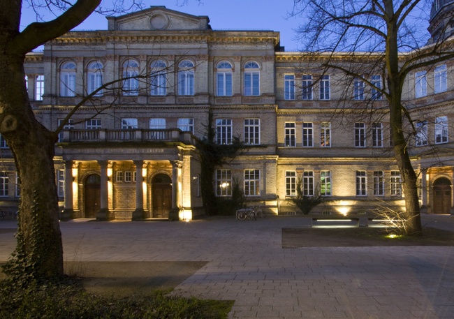 Interdisziplinäres Opernprojekt „Seven“ & „Les Mamelles de Tirésias“