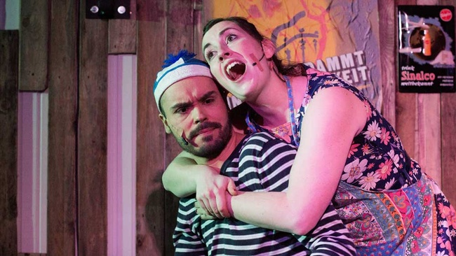 Liebe, Last und Fracht - Theater im Hof