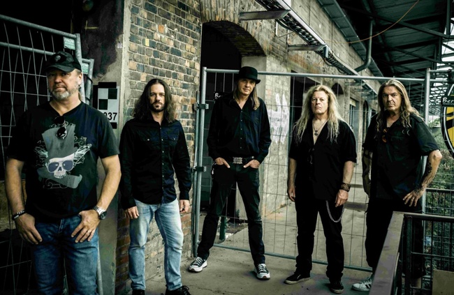 MASTERPLAN & special guest