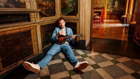 Chris Thile, Mandoline