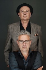 Pigor singt. Benedikt Eichhorn muss begleiten