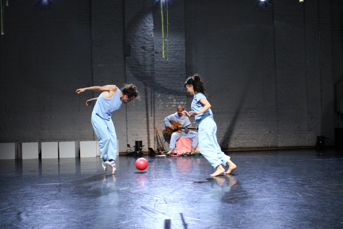 Brass und Simon Performance Art: Sommer*Nacht*Traum