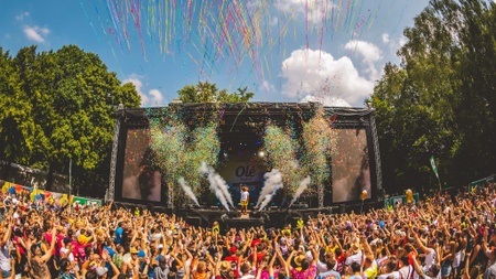 Aurich OLÉ - Die größte Mallorca Party-Tour der Welt!