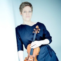 Isabelle Faust spielt Dvořáks Violinkonzert