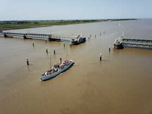 Emsfahrt Leer - Ditzum, zum Hafenfest