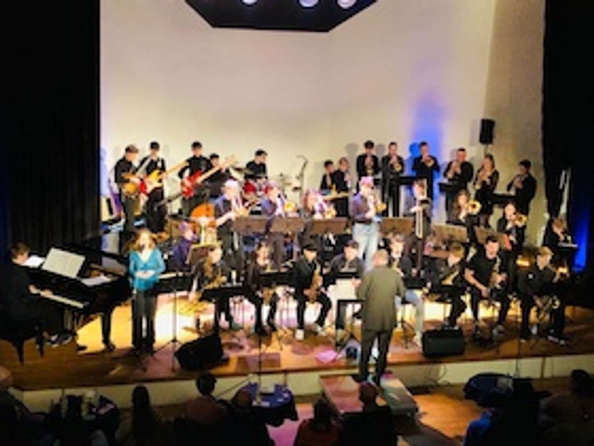 UniJAZZity