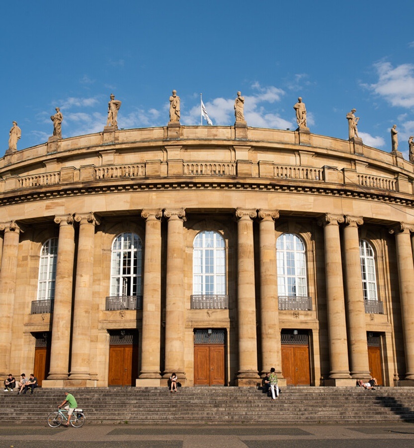 Eine Reise durchs Opernhaus
