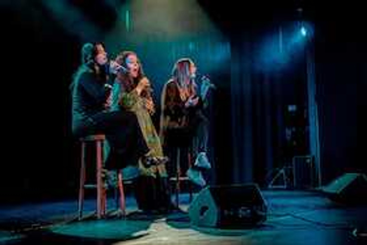 Silvesterabend mit Velvet Moon