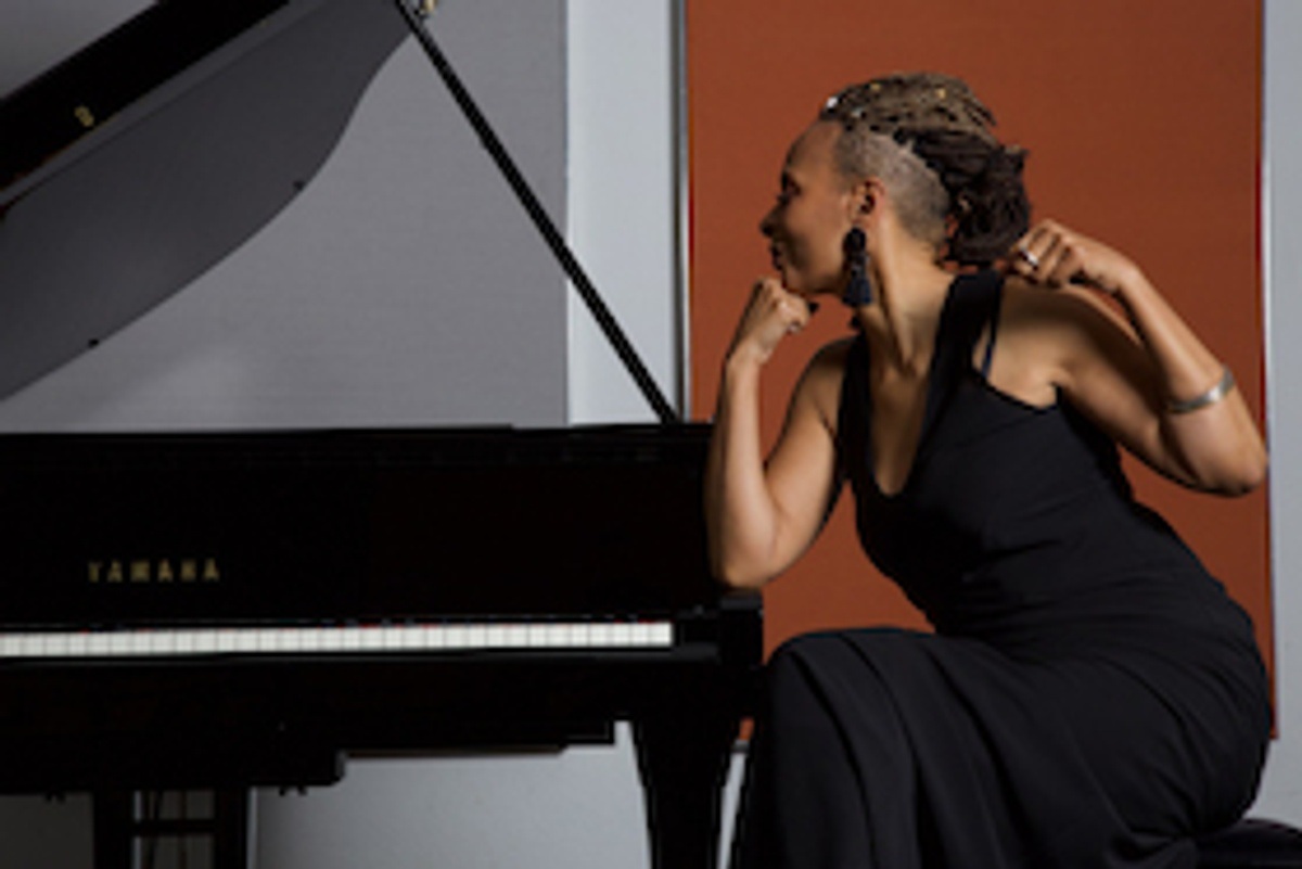 Jocelyn B. Smith & Band
