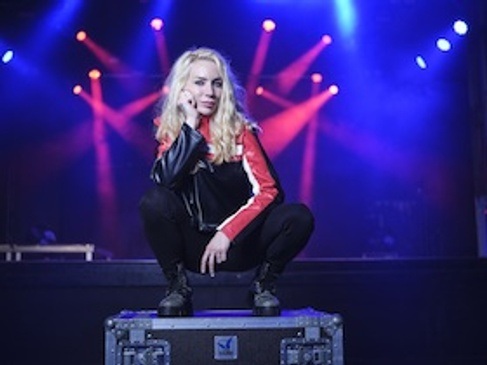 Vanja Sky