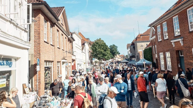 Flohmarkt parallel zum Stadtfest Eutin