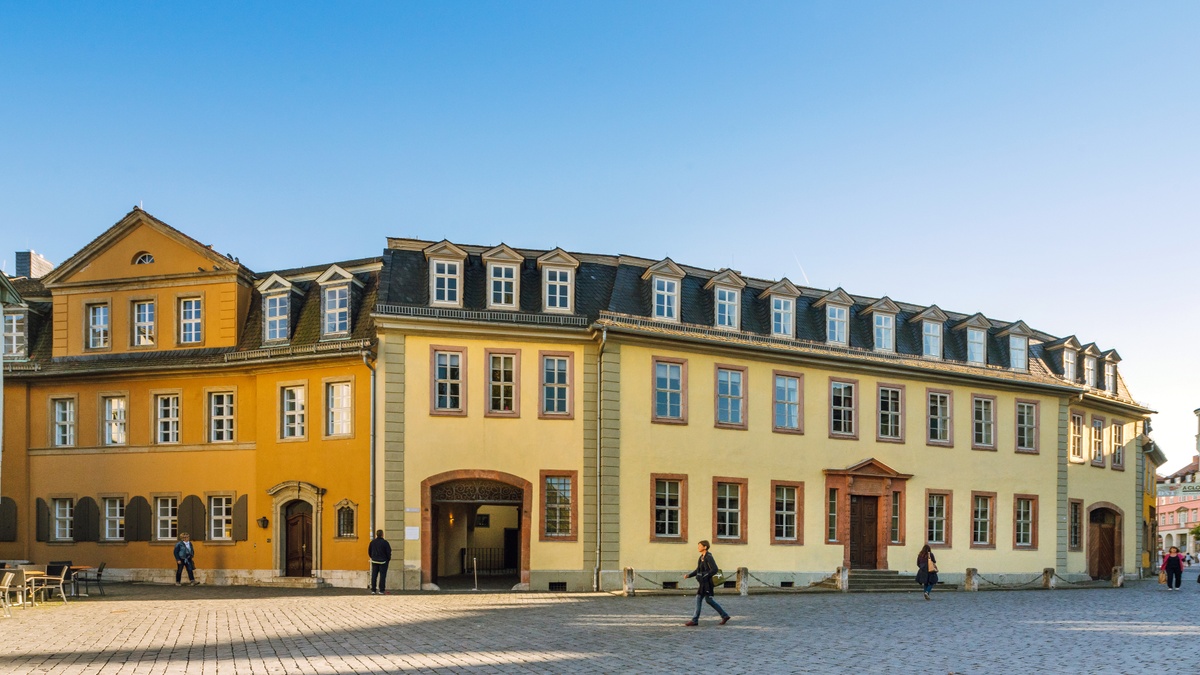 Goethe\u002DNationalmuseum mit Goethes Wohnhaus