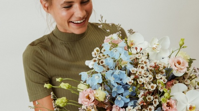 XXL-Vase und Blumen zum Muttertag