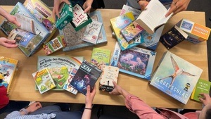 Bücher & Spiele Tauschparty