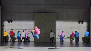 TANZEN BIS IN DIE PUPPEN