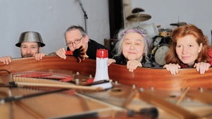 KLANGRÄUME & PROTEST - Ein Event für alle, die sich einmischen wollen - MUSIKLABOR: ZWISCHENWELTEN 2