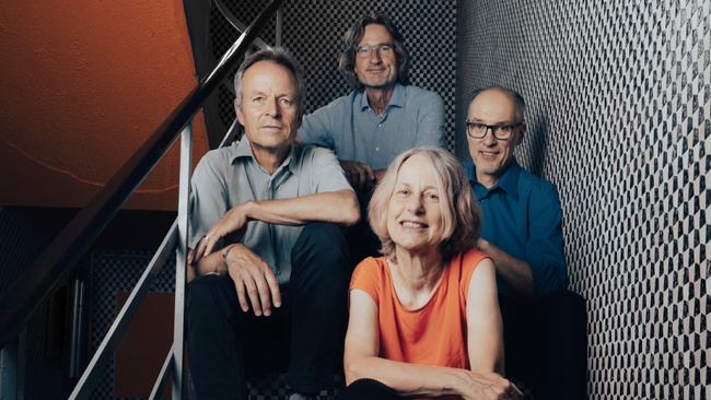 Regina Büchner Combination