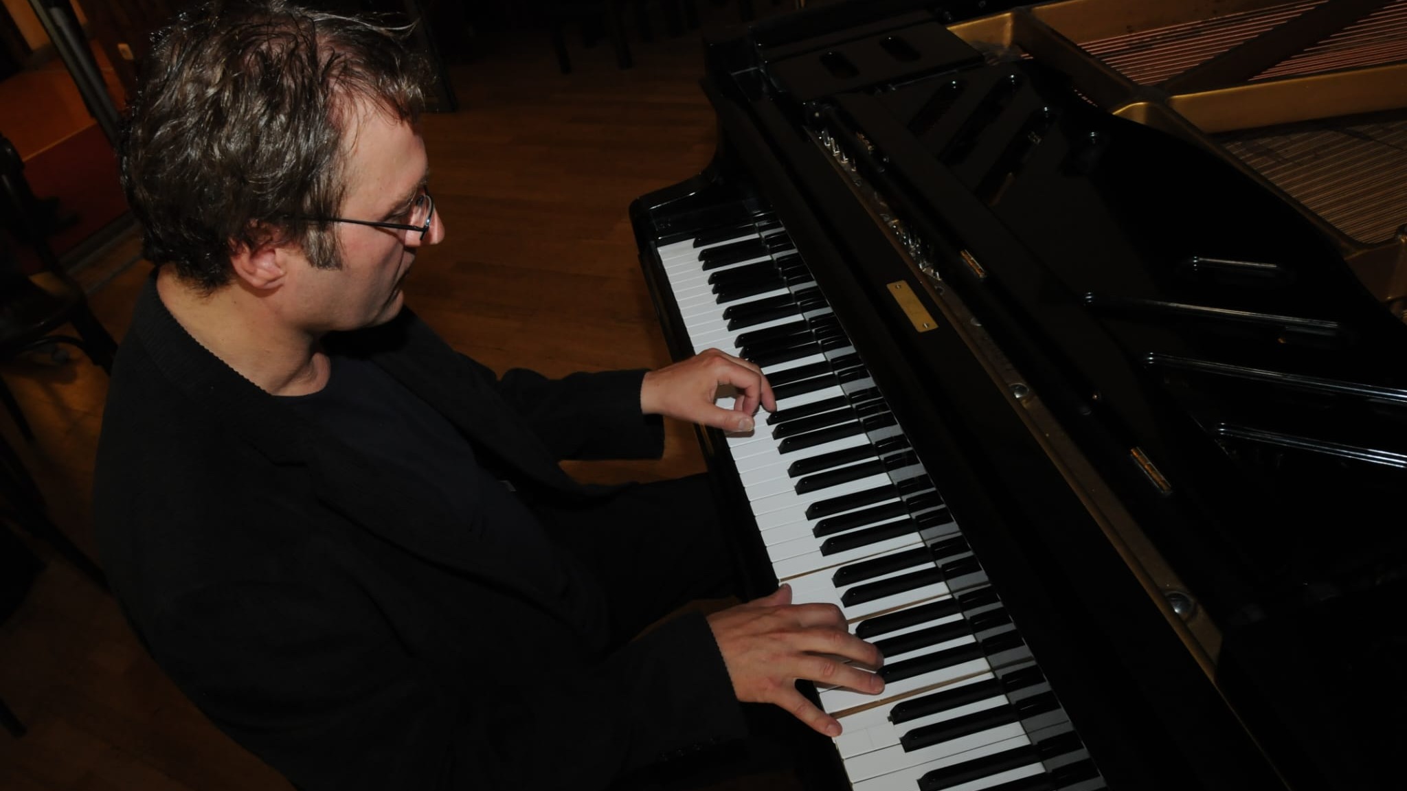 Live Klavier Abend mit Tom Gratza im Alten Simpl