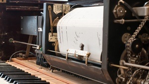 „Der unsichtbare Pianist“