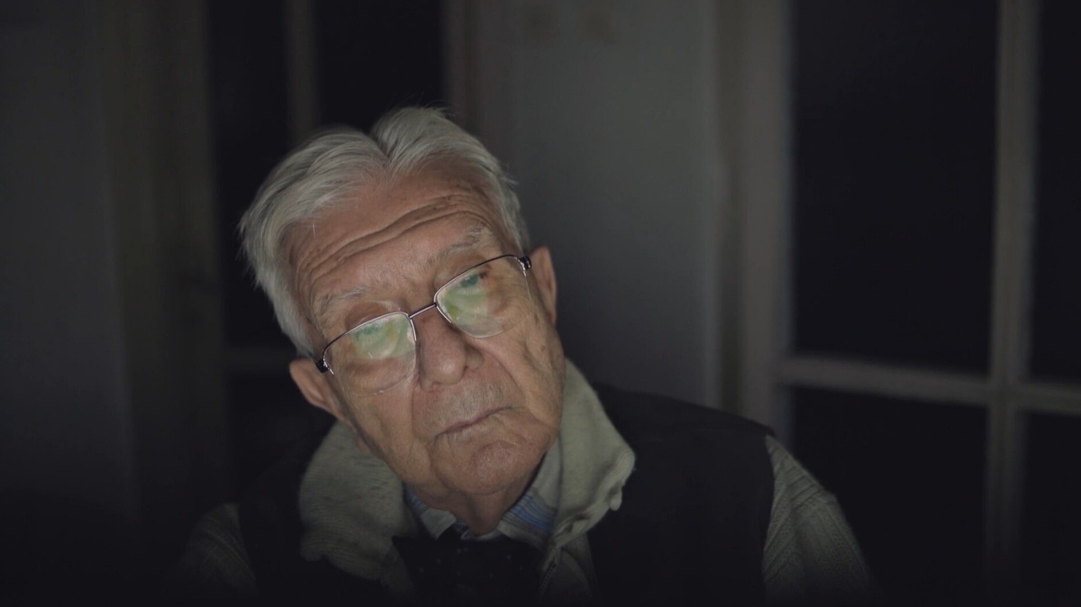 Bir Garip Rüya Rengi / Strange Colour of Dream