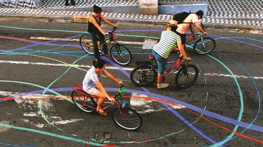 Bike Parade - Burn Fat not Oil