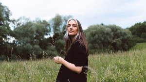 Fiona Grond – Hearts Wide Open