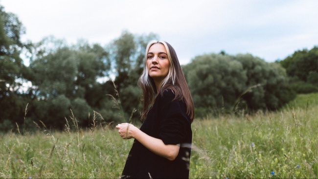 Fiona Grond – Hearts Wide Open