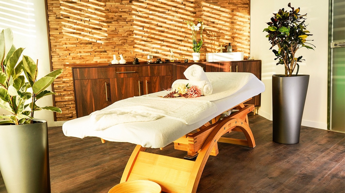 RELAX plus | Wellness Oase | Skyline Lounge