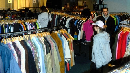 Vintage Pop Up Satellit in der Mönckebergstraße