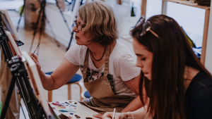 Muttertag bei Entkorkte Kunst | Kunst, Musik, Wein & Käse erlebe einen tollen Nachmittag mit deiner MAMA! ♥️