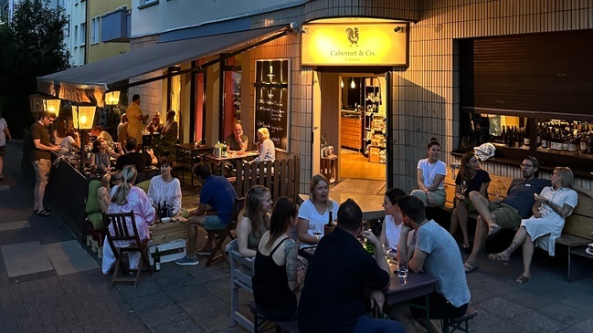Weinbar -  Bring your own food