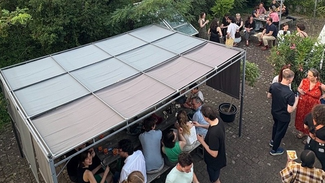 Kunstsonntag - Aperitif im Garten