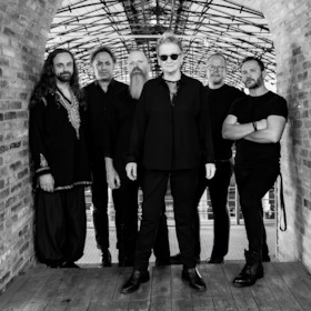 ANNE CLARK & BAND
