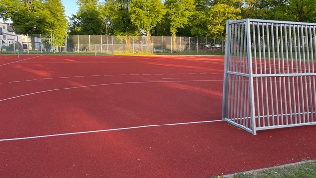 JUGAD pick-up football / pick-up Soccer