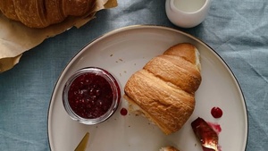 Nauwieser Frühstück auf dem Max-Ophüls-Platz