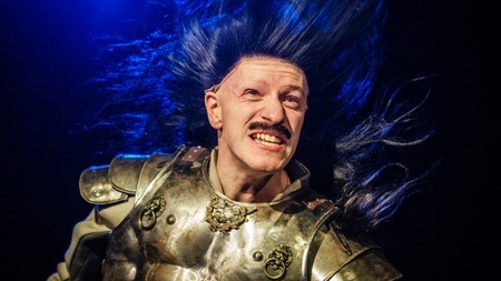 Man kann auch in die Höhe fallen (UA)