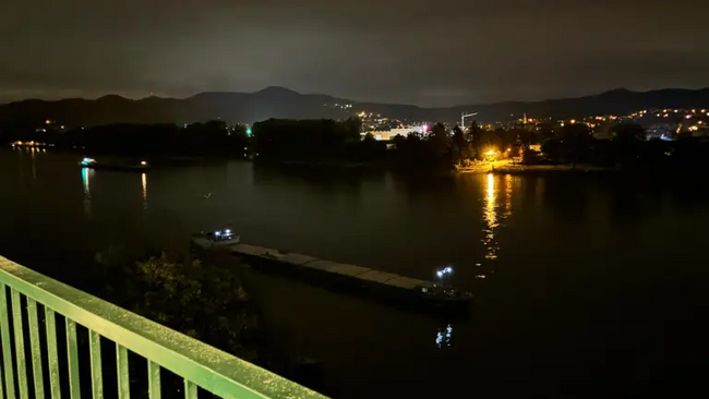 Variationen für zehn Minuten oder länger. Eine Erodierende Lesung