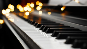 Art & New Friends: Live-Musik, Klavier und Saxophon