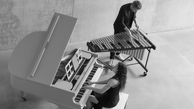 Danae Dörken & Pascal Schumacher - GLASS for TWO  @ kultur.farm.festival
