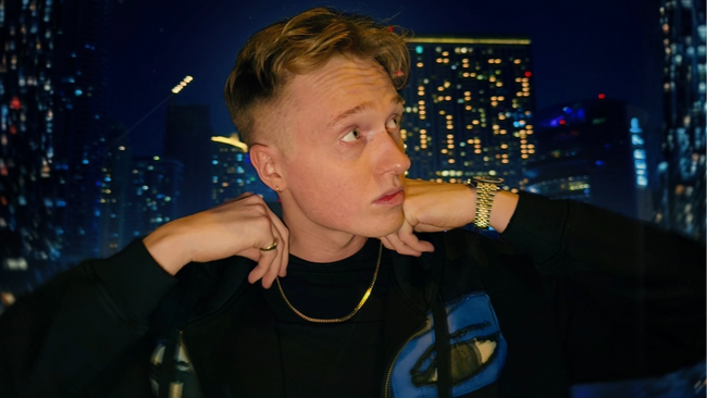 YFG PAVE / Support: SLY ALONE & PEAKS