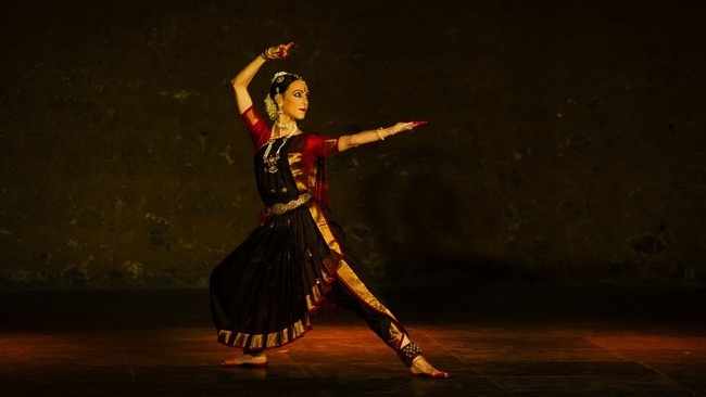 Shyāma Krishna – indischer Tanz mit Sarah Sangeetha