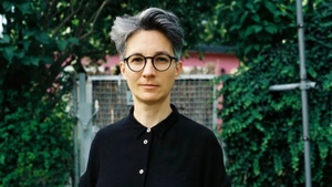 Das Gras auf unserer Seite. Lesung von Autorin Stefanie de Velasco